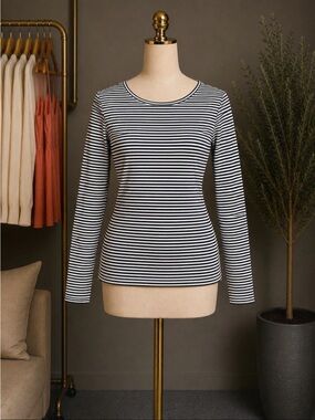 Ann Taylor Black & White Striped Long-Sleeve Tee